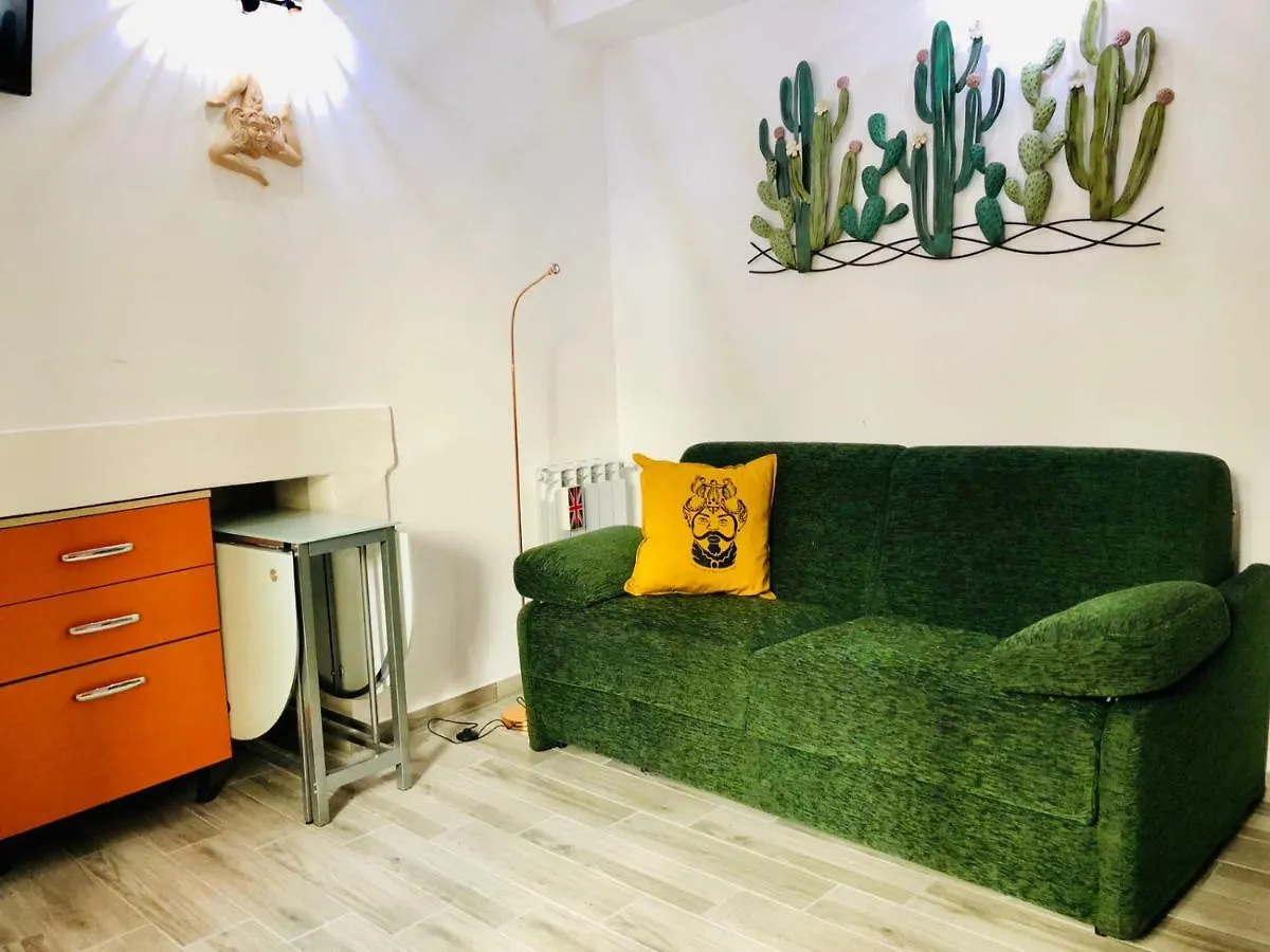 Mamarico' Apartament Catánia 0*,  Italië