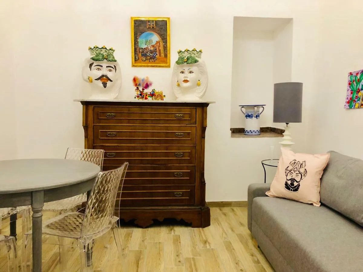 Mamarico' Apartament Catane
